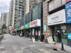 观山湖101大厦旁27平门面房东直租
